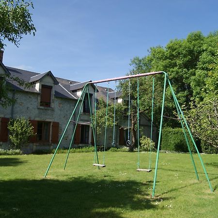 Le Lac Aux Fees Henrichemont Exterior foto