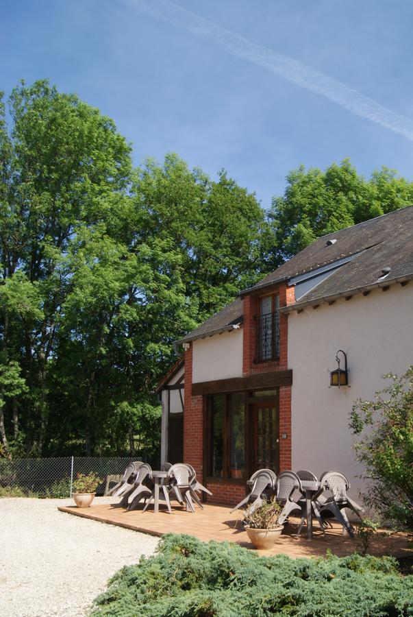 Le Lac Aux Fees Henrichemont Exterior foto